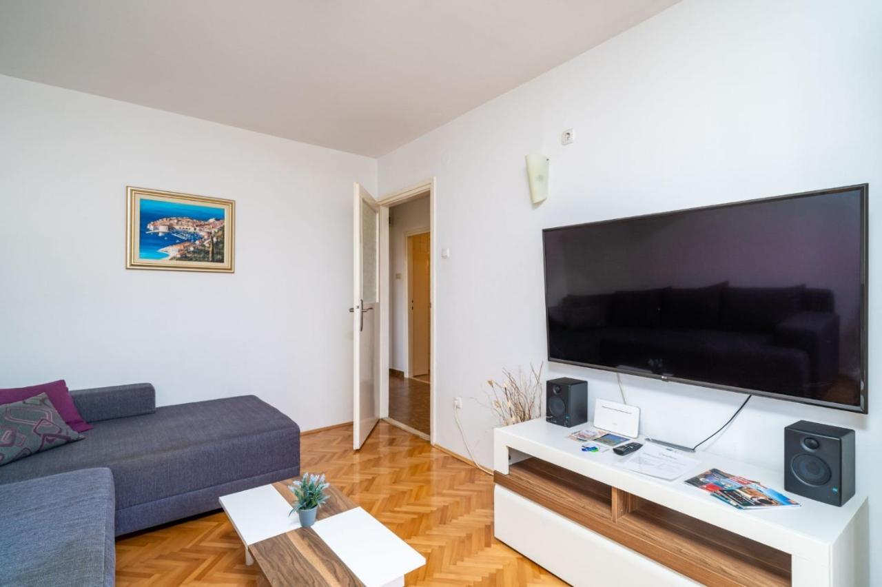 Apartment Vido- 1-Bedroom Apartment With Loggia دوبروفينك المظهر الخارجي الصورة
